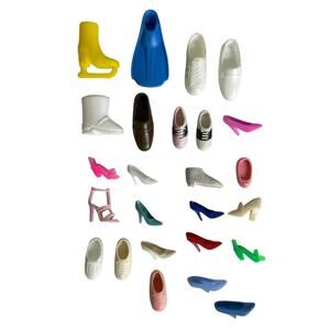 Vintage Barbie and Ken Midge Doll Boots Shoes Heels Miscellaneous Lot ￼